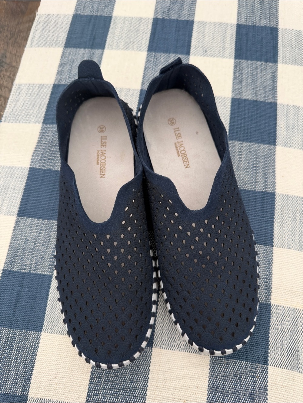Ilse Jacobsen Navy Perforated Slip-On Flats size 7.5/38